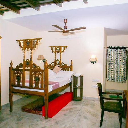 Trium Heritage Villa Chengannur Екстериор снимка